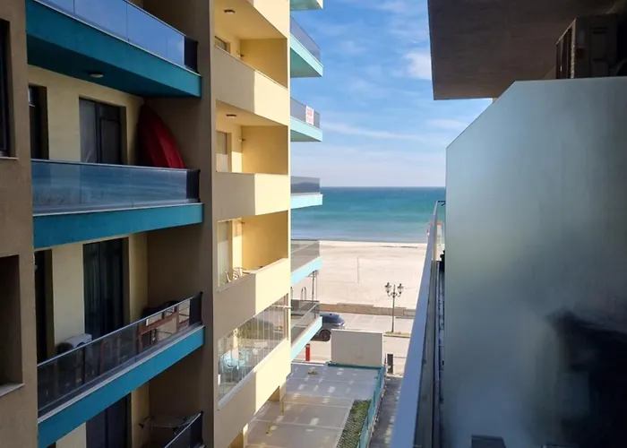 Andrew-endless Summer Mamaia Nord