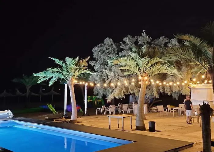 Andrew-endless Summer Mamaia Nord